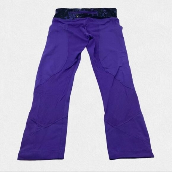 045 - LULULEMON Pace Rival Crop Iris Flower Floral - Picture 3 of 8
